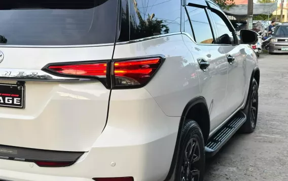 2019 Toyota Fortuner  2.8 V Diesel 4x4 AT in Manila, Metro Manila-14