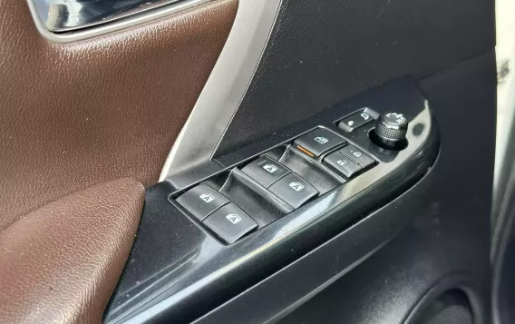 2019 Toyota Fortuner  2.8 V Diesel 4x4 AT in Manila, Metro Manila-17