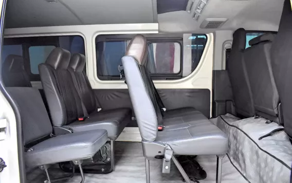 2020 Toyota Hiace  Commuter 3.0 M/T in Lemery, Batangas-18