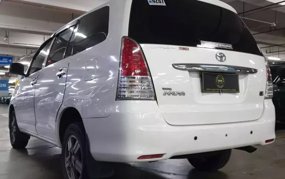 2012 Toyota Innova  2.0 J Gas MT in Quezon City, Metro Manila-13