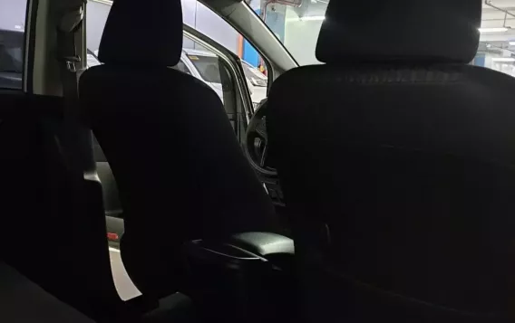 2019 Toyota Innova  2.0 J Gas MT in Quezon City, Metro Manila-14