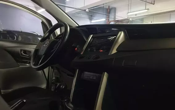 2019 Toyota Innova  2.0 J Gas MT in Quezon City, Metro Manila-16