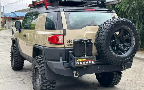 2015 Toyota FJ Cruiser  4.0L V6 in Manila, Metro Manila-5