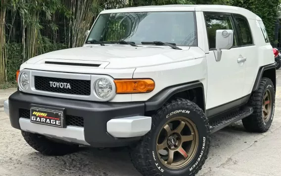 2015 Toyota FJ Cruiser  4.0L V6 in Manila, Metro Manila-1