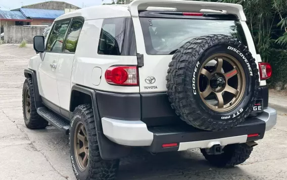 2015 Toyota FJ Cruiser  4.0L V6 in Manila, Metro Manila-3