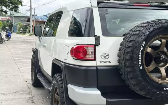 2015 Toyota FJ Cruiser  4.0L V6 in Manila, Metro Manila-4