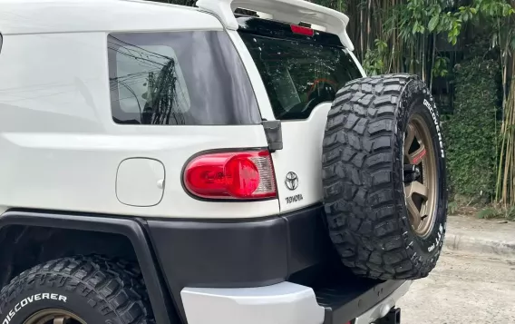 2015 Toyota FJ Cruiser  4.0L V6 in Manila, Metro Manila-5