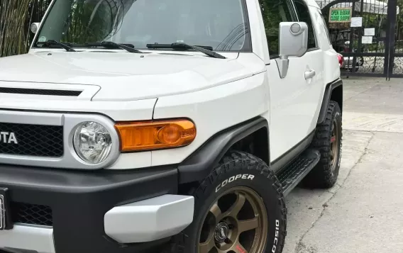 2015 Toyota FJ Cruiser  4.0L V6 in Manila, Metro Manila-6