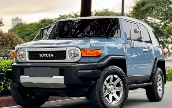 2014 Toyota FJ Cruiser  4.0L V6 in Manila, Metro Manila