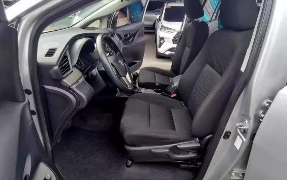 2021 Toyota Innova  2.8 E Diesel MT in Pasay, Metro Manila-9