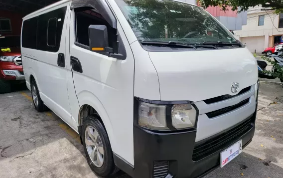 2019 Toyota Hiace  Commuter 3.0 M/T in Las Piñas, Metro Manila-7