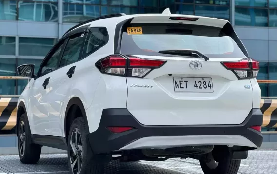 2021 Toyota Rush  1.5 G AT in Makati, Metro Manila-4