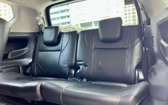 2018 Toyota Innova  2.8 V Diesel AT in Makati, Metro Manila-12