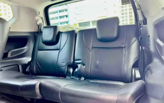 2018 Toyota Innova  2.8 V Diesel AT in Makati, Metro Manila-6