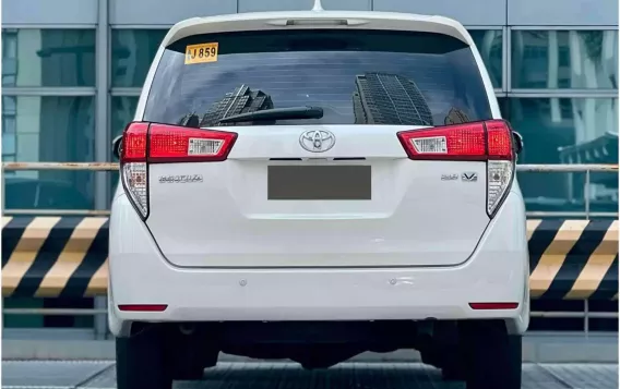 2018 Toyota Innova  2.8 V Diesel AT in Makati, Metro Manila-6