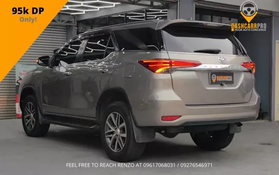 2017 Toyota Fortuner  2.4 V Diesel 4x2 AT in Quezon City, Metro Manila-10