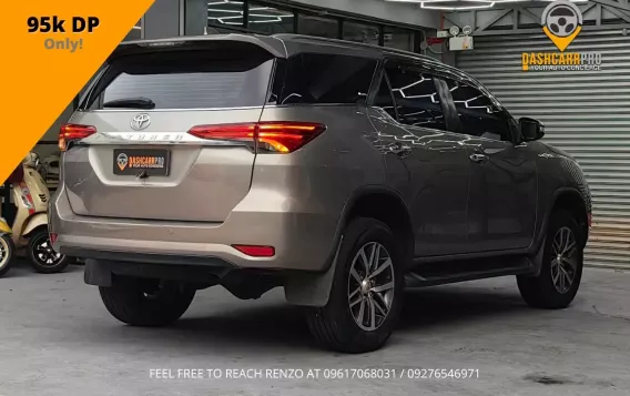 2017 Toyota Fortuner  2.4 V Diesel 4x2 AT in Quezon City, Metro Manila-13