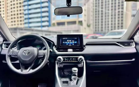 2019 Toyota RAV4 in Makati, Metro Manila-8