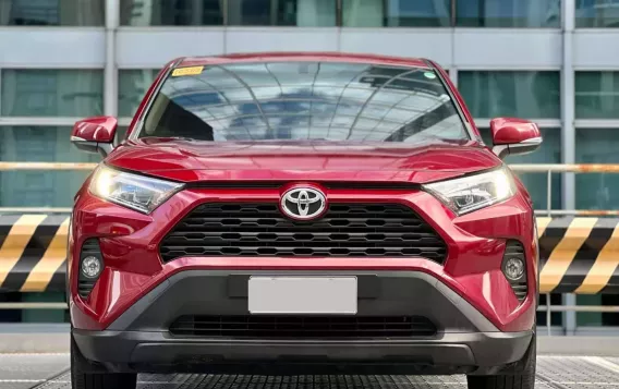 2019 Toyota RAV4  2.5 LE in Makati, Metro Manila