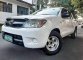 Selling White Toyota Hilux 2007 in Manila